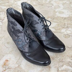 Naot Baccio Leather Ankle Boots